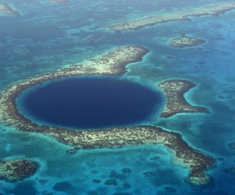 What It’s Really Like To Dive The Great Blue Hole